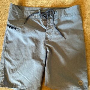 Vineyard Vines Gray Board Shorts Quick-Dry Swimwear